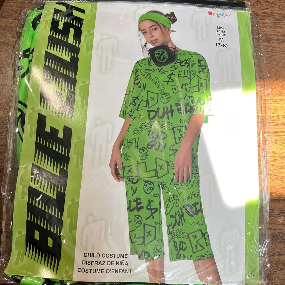 Billie Eilish Classic Child Costume Size M 7-8 Oversized Top & Shorts Set NOS